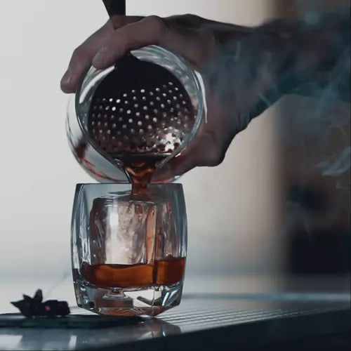Short clip of a cocktail concoction being poured into the Rauk Heavy Tumbler, 250 mL (Clear)