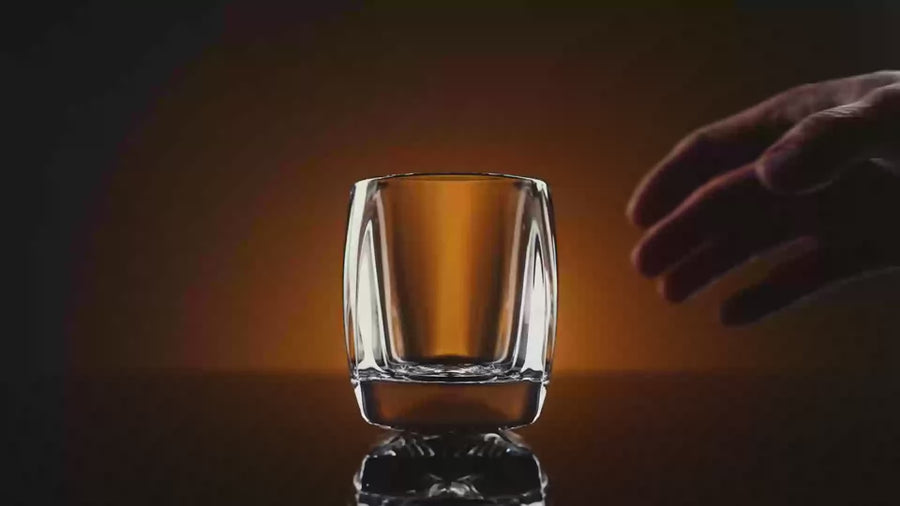 A feature highlighting the range of the Rauk Heavy Tumbler collection 250 mL and 350 mL in all three colorways