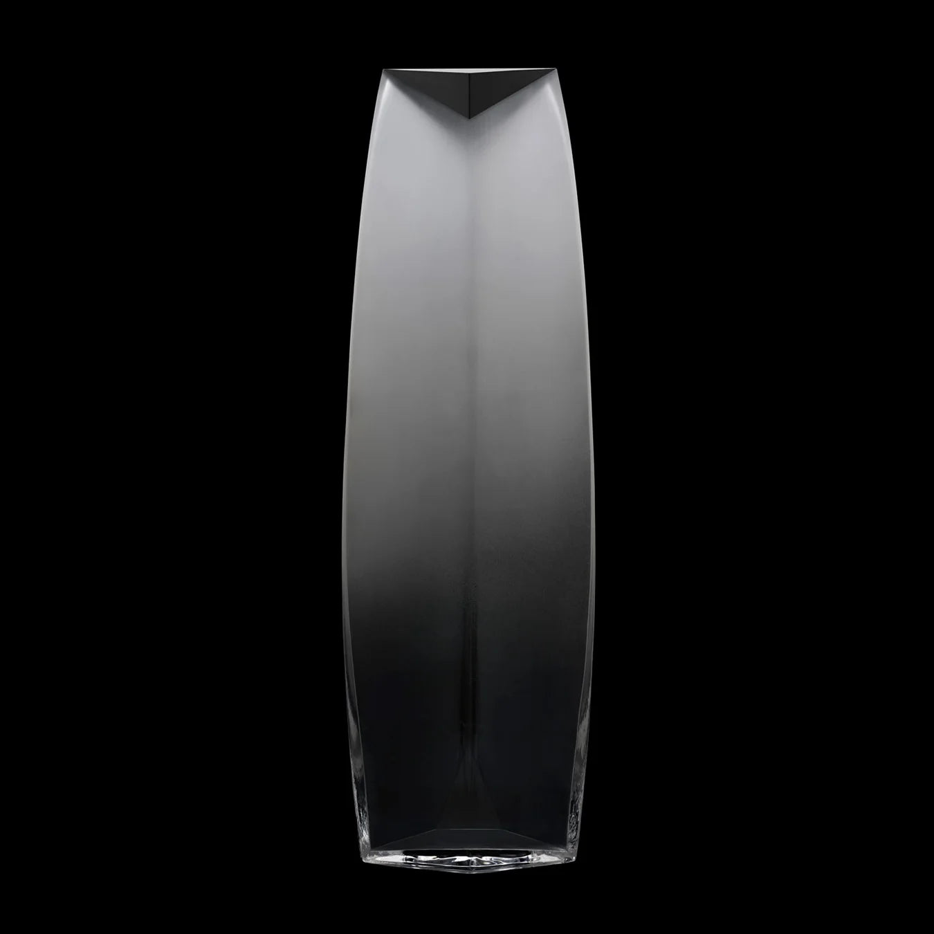 Luxurious non-leaded whiskey decanter, mouth-blown and hand-cut with a decorative aluminum lid